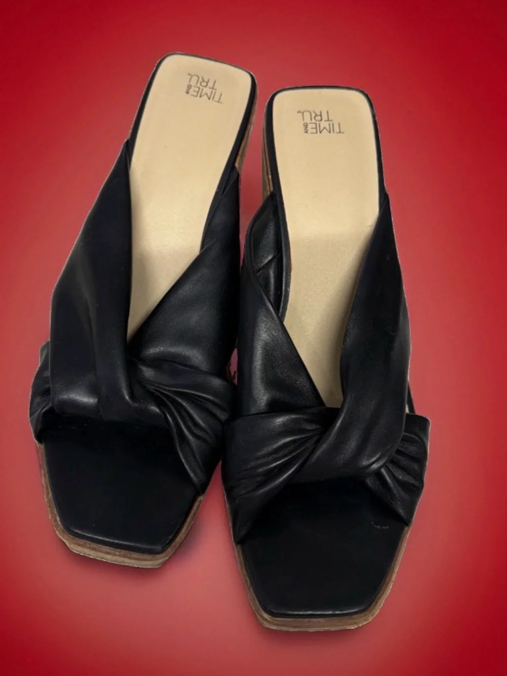 Time and Tru Black Knotted Slide Sandals heels